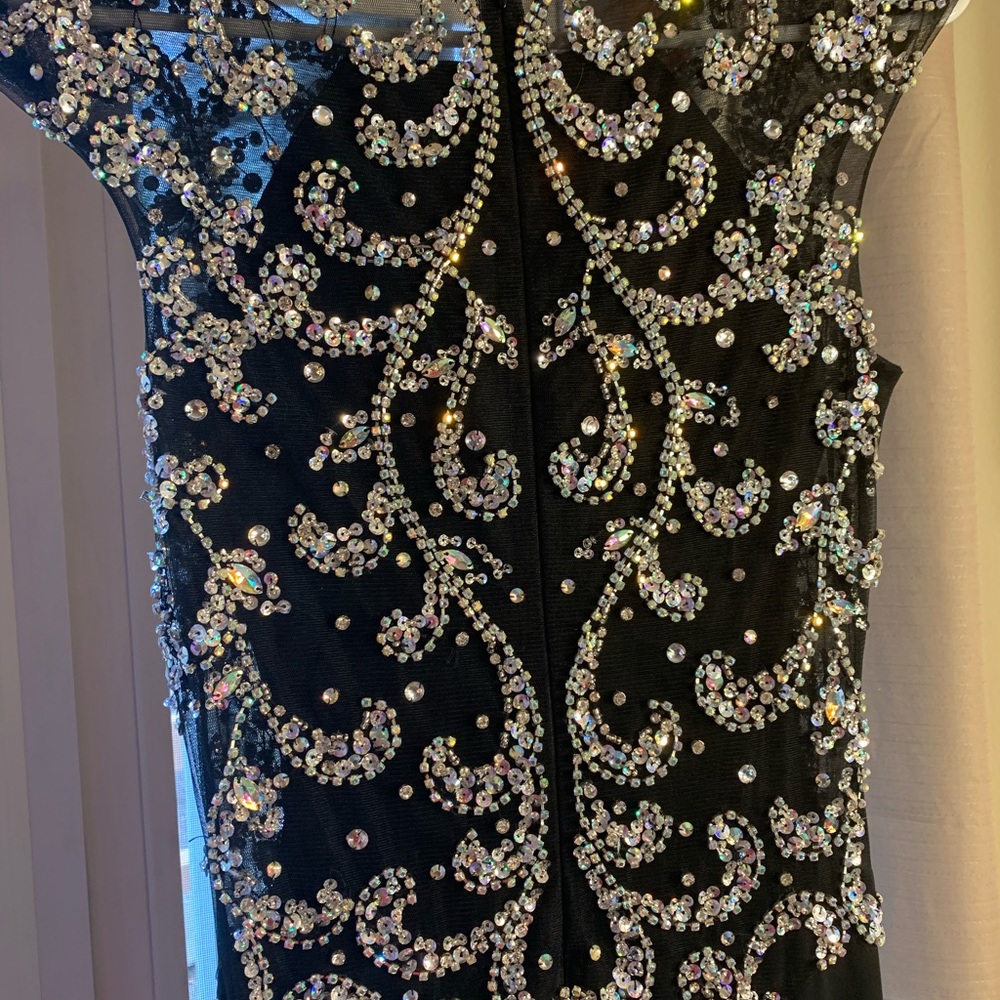 Prom/Pageant Gown - Picture 3 of 7